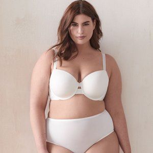 NWOT Déesse White Padded Demi Cup Bra 38DD (38E)